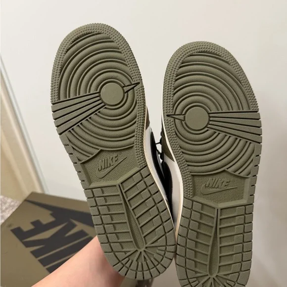 Woman’s Nike Air Jordan 1 Low - medium olive - Picture 5 of 8